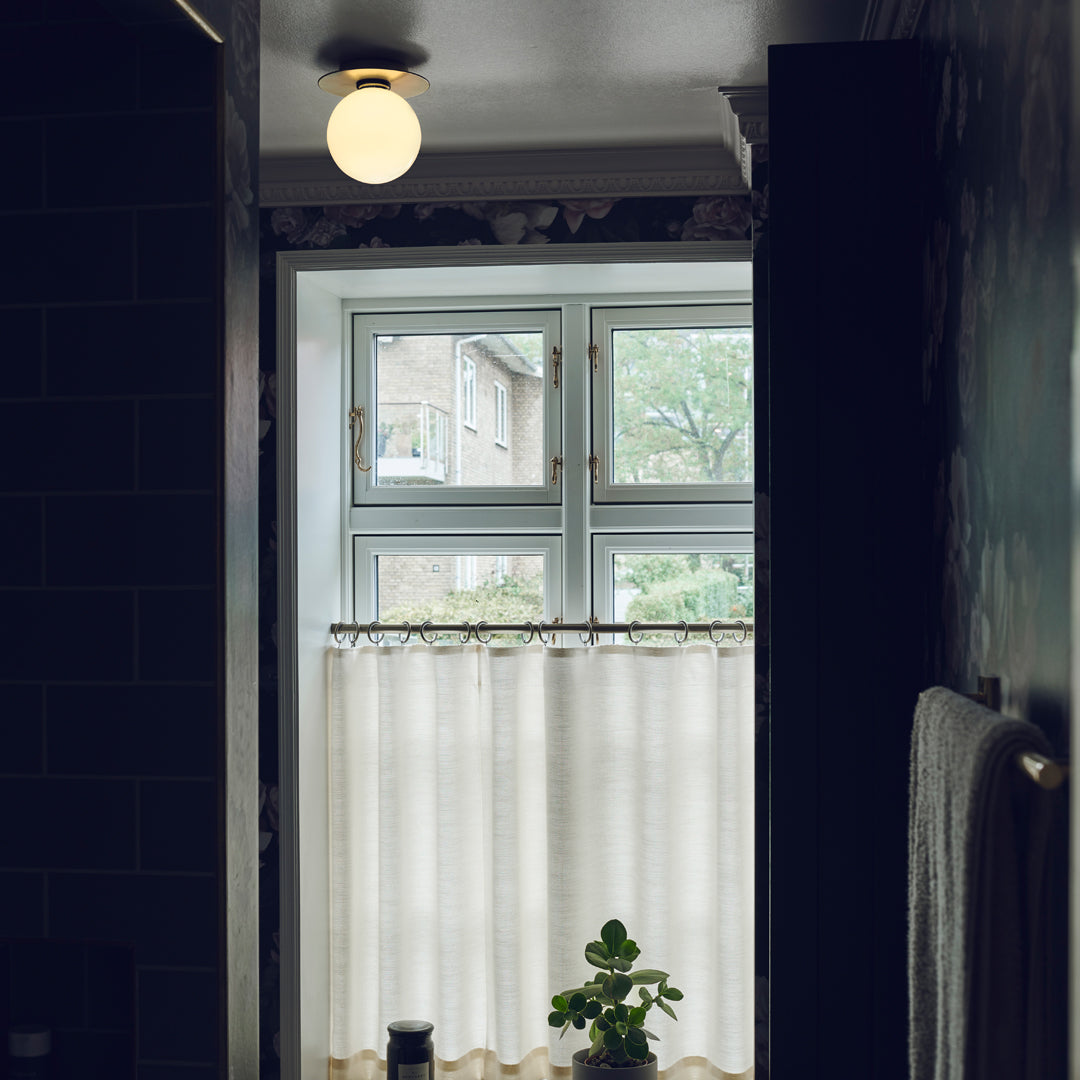 Liila 1 Wall Light - Medium