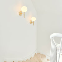 Miira Wall Light