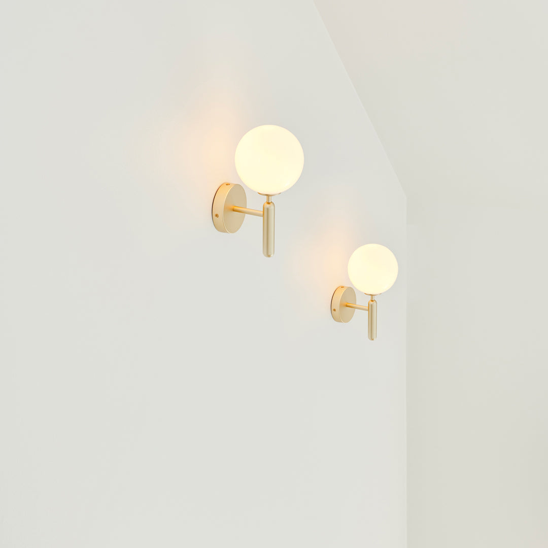 Miira Wall Light