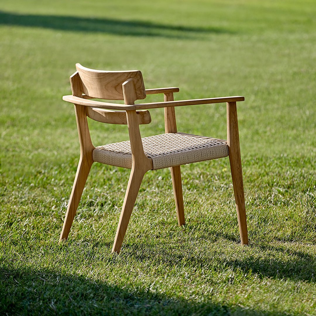 Paralel Outdoor Club Armchair