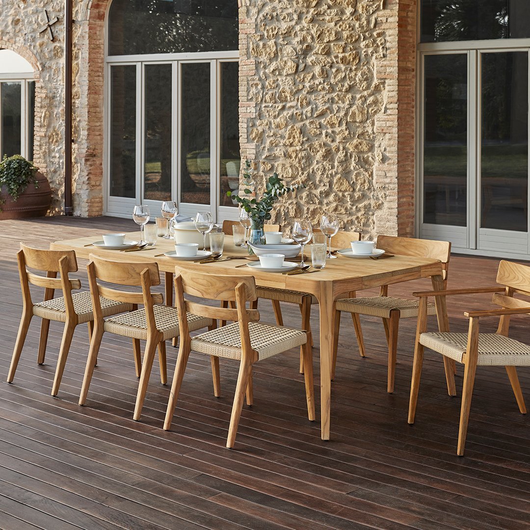 Paralel Outdoor Rectangular Dining Table