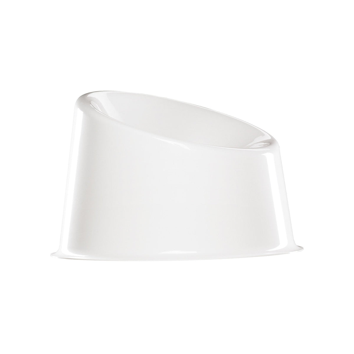 White, modern plastic bowl with a sleek, curved design and smooth finish. Perfect for minimalist decor.