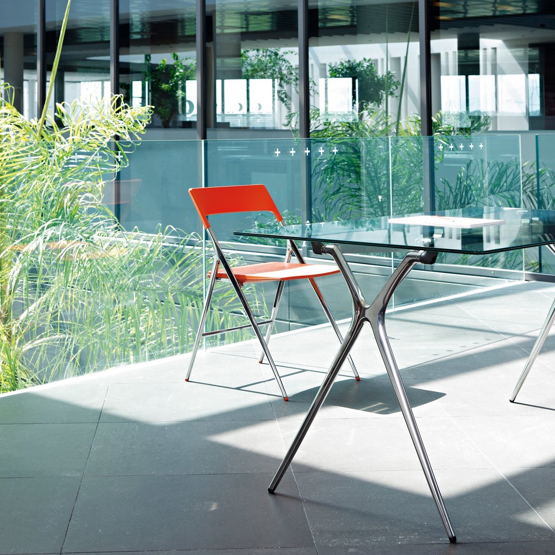 Plek Folding Chair