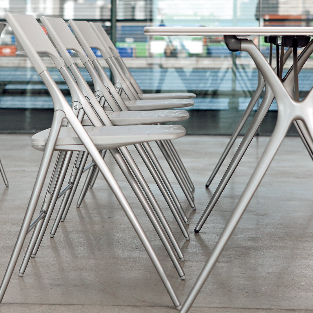 Plek Folding Chair