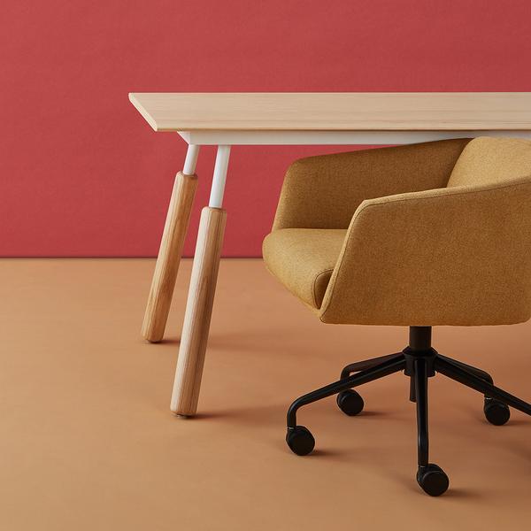 Radius Task Chair Gus Modern Radius Task Chair | Design Public