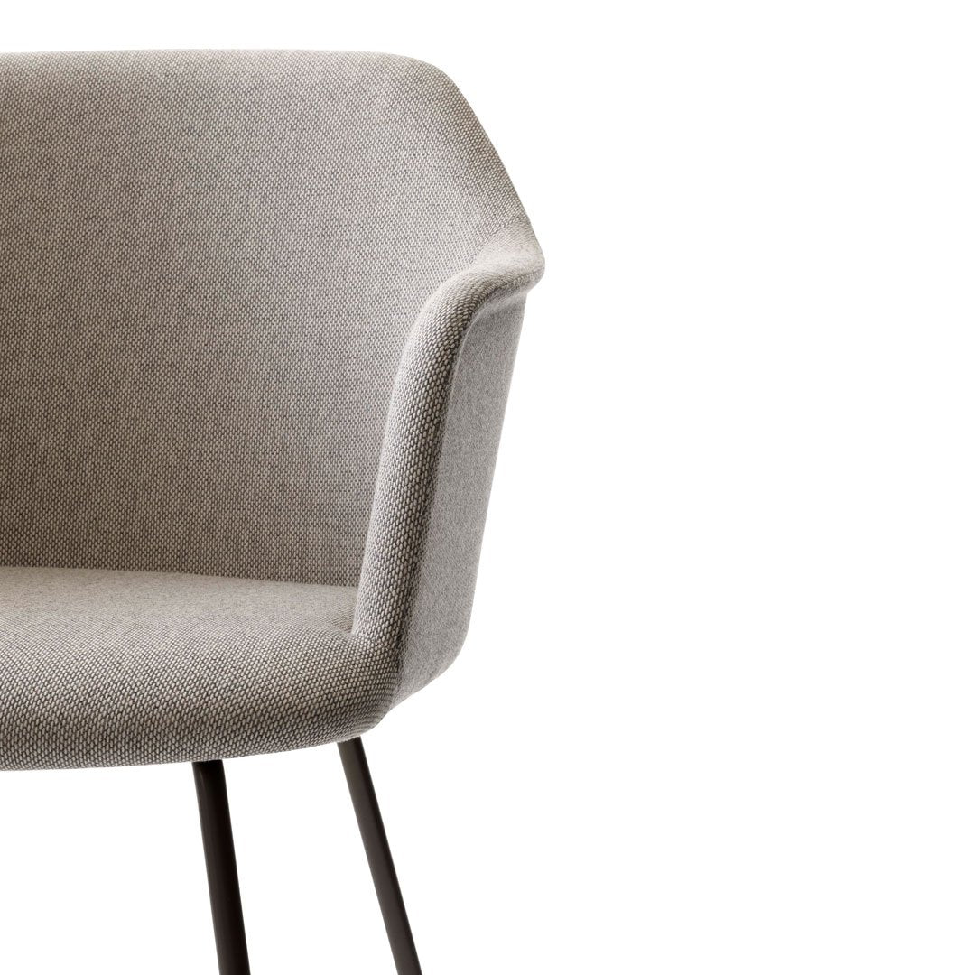 Rely HW35 Armchair - Tube Base