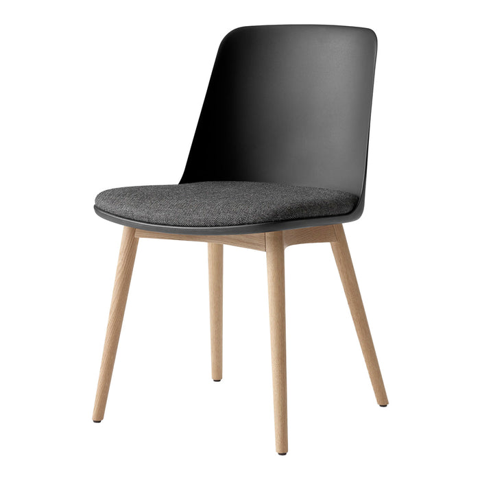 Black chair with a gray upholstered seat and natural wooden legs, showcasing a modern and minimalist design.