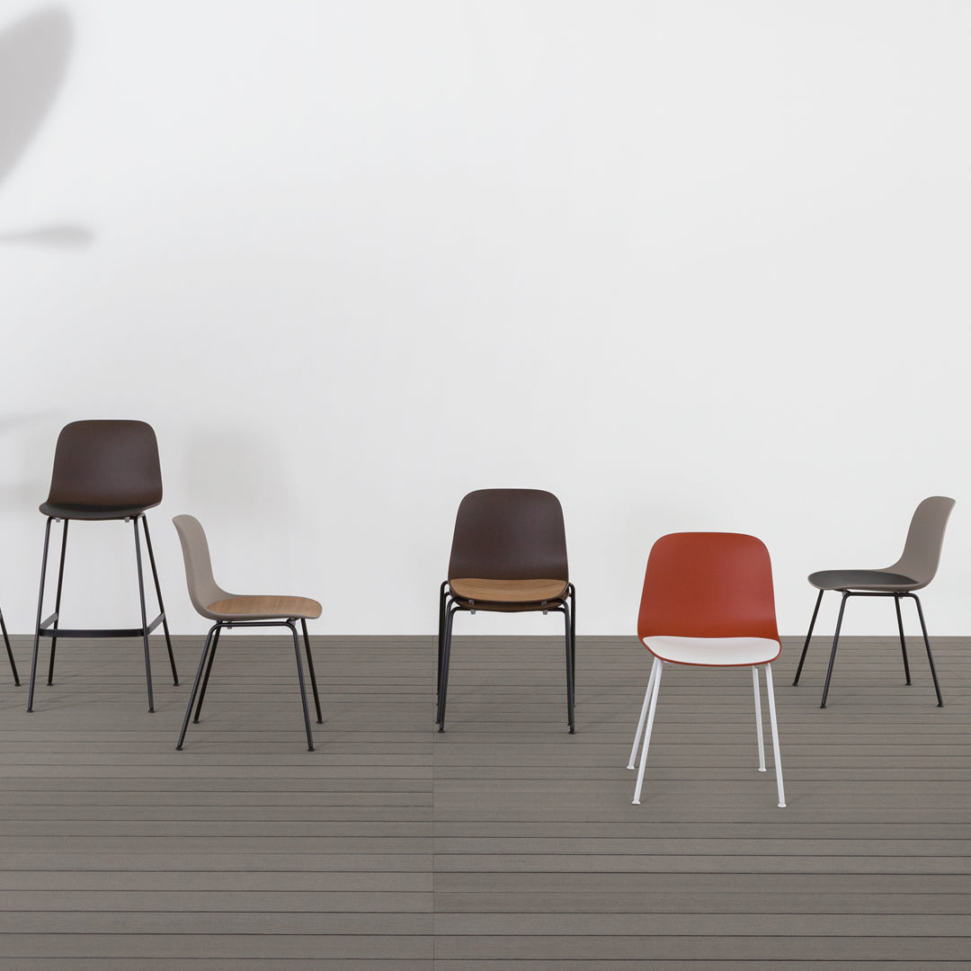 Seela Outdoor Bar Stool w/ Black Powder-Coated Frame