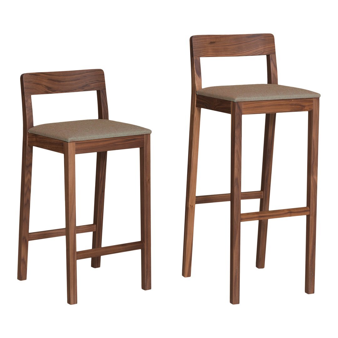 SIT Bar - Close Upholstered