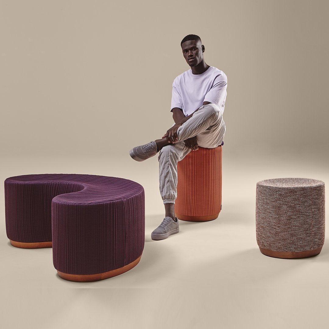 Dividuals Curved Pouf