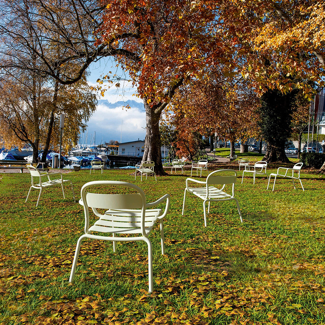 Stecca Outdoor Lounge Chair - Stackable