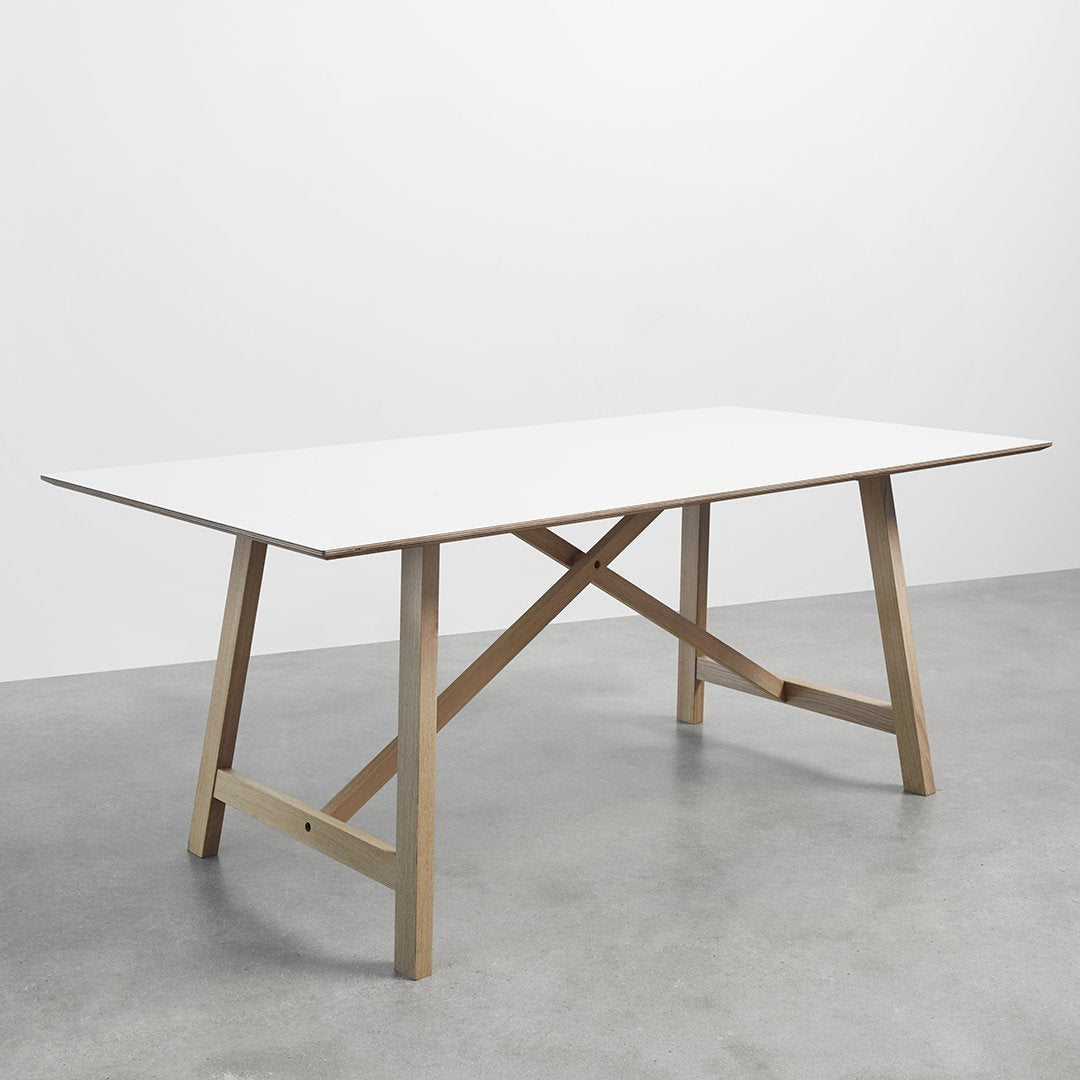 T6 Extendable Table