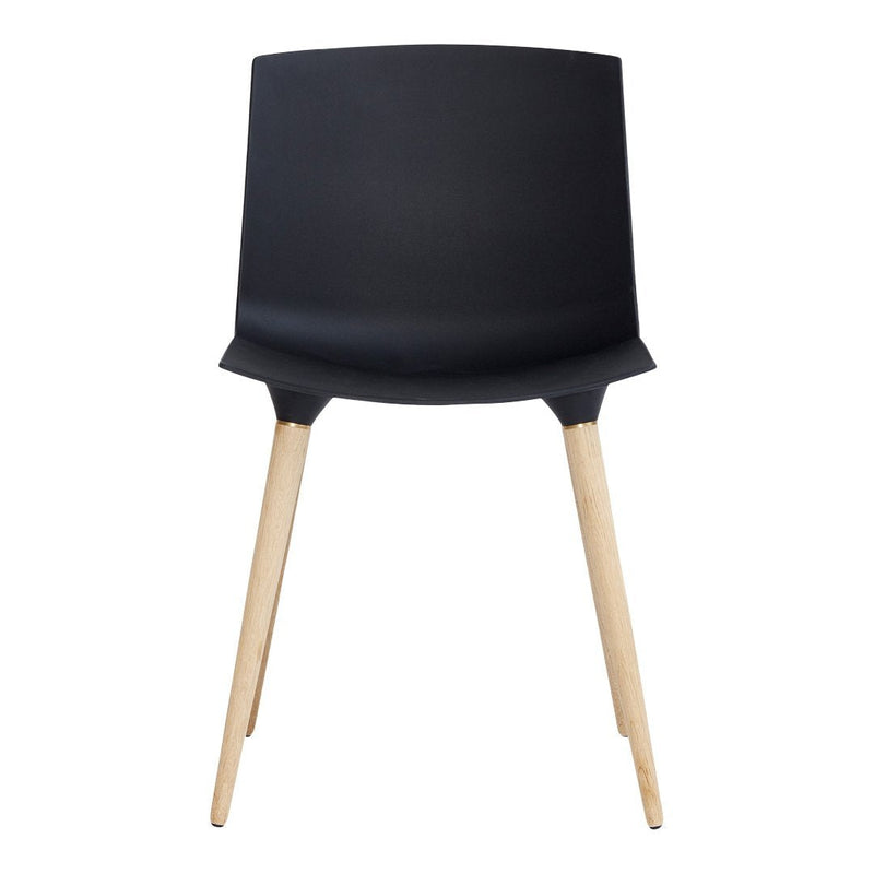 Black chair with smooth, modern design and natural wood legs, perfectly blending minimalism and texture.