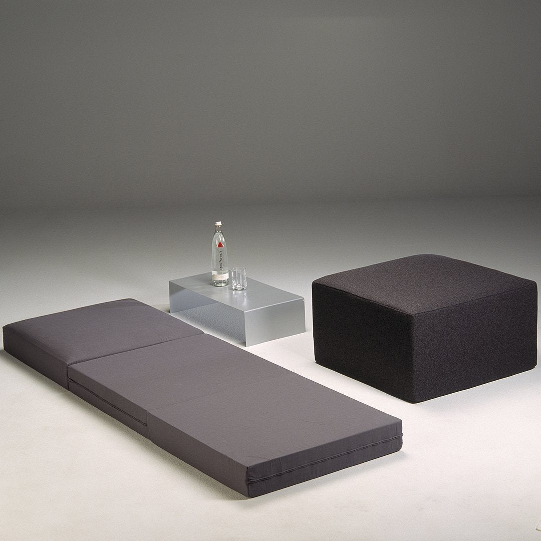 Trio Pouf / Bed