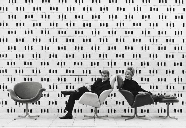 Tulip Lounge Chair - Disc Base