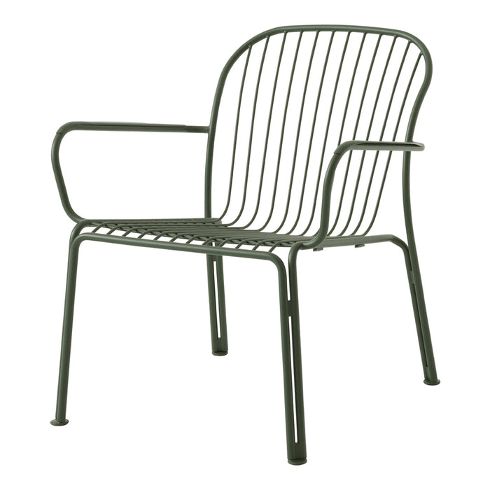 Green metal chair with sleek, minimalist lines and open slat design, perfect for modern outdoor or indoor spaces.