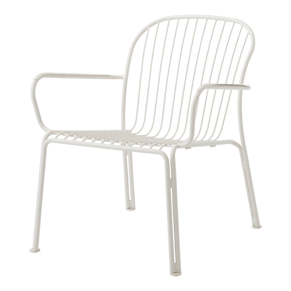White metal chair with sleek slatted design and minimalist aesthetic, perfect for modern outdoor or indoor settings.