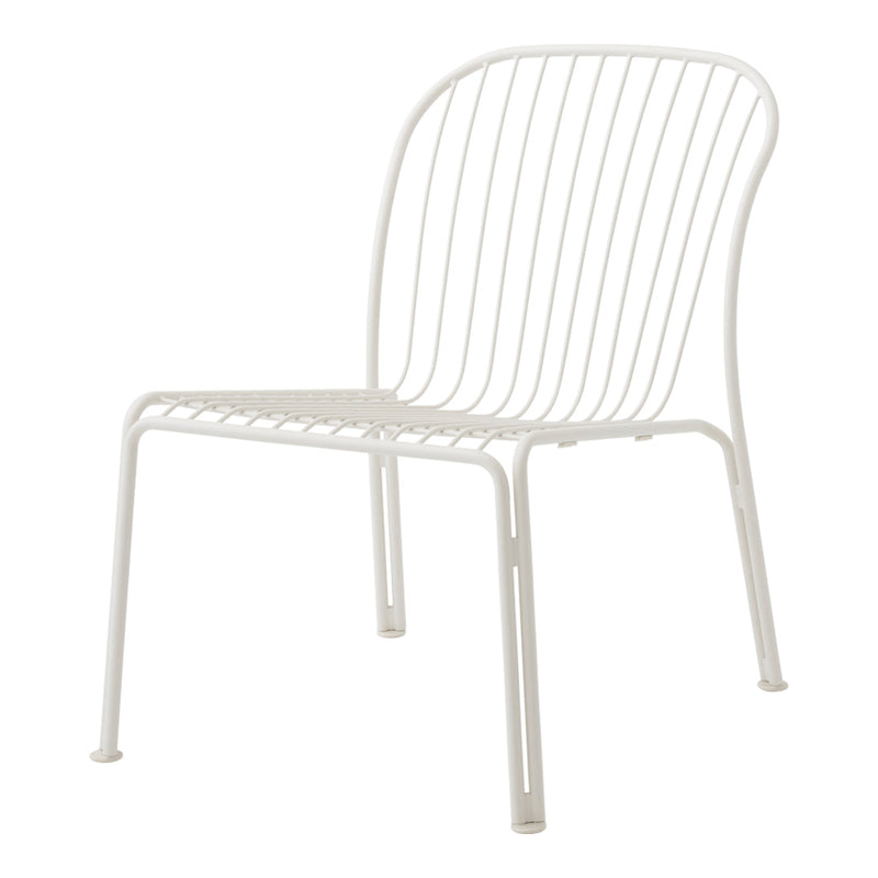 White metal chair with a sleek, minimalist design featuring horizontal and vertical lines. Perfect for modern decor.