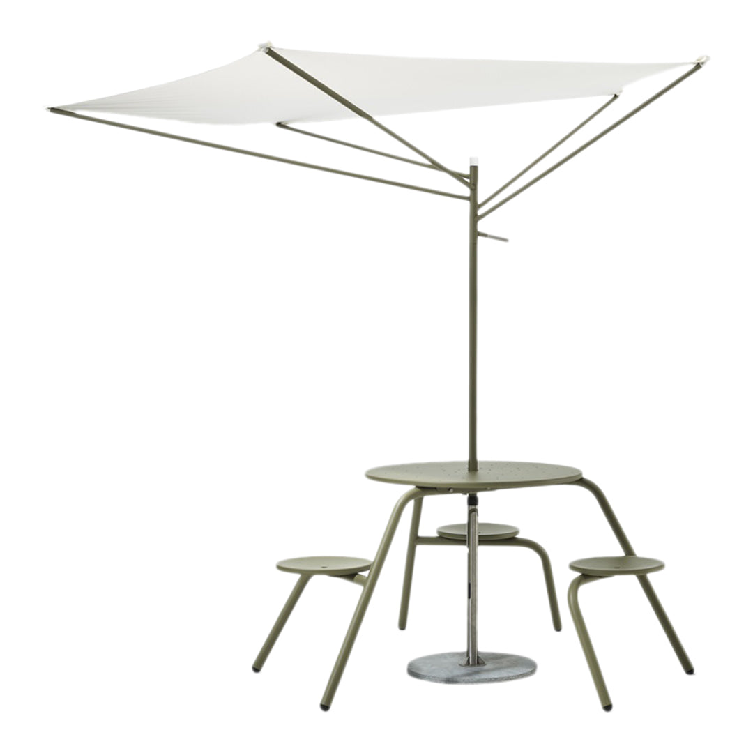 Virus Picnic Table - Parasol Ready