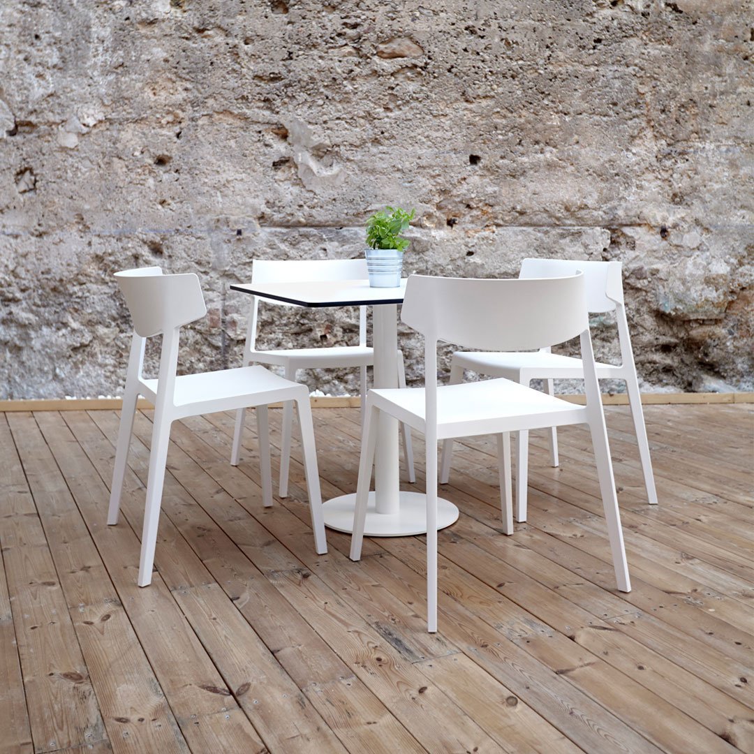 Wing Stackable Chair