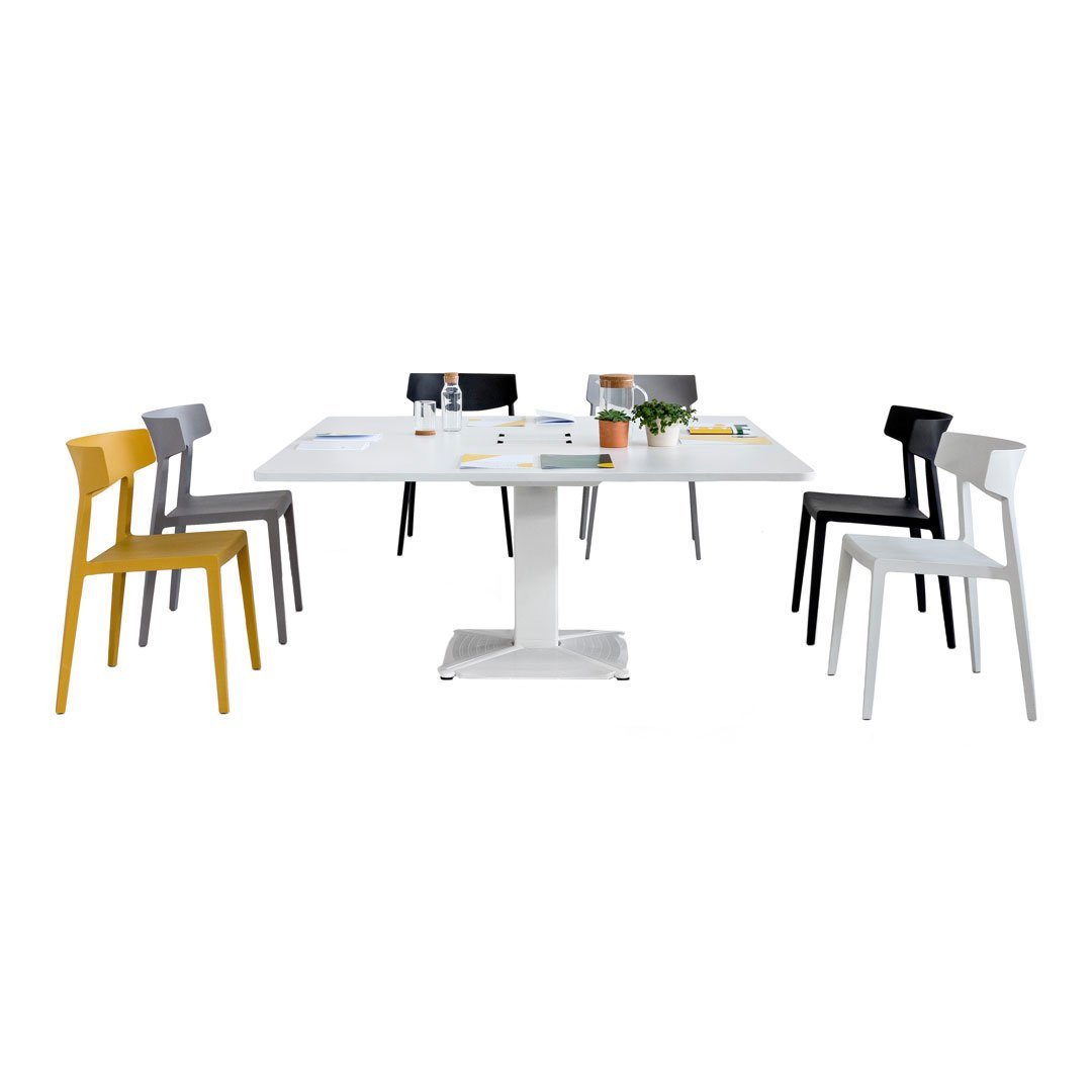 Wing Stackable Chair