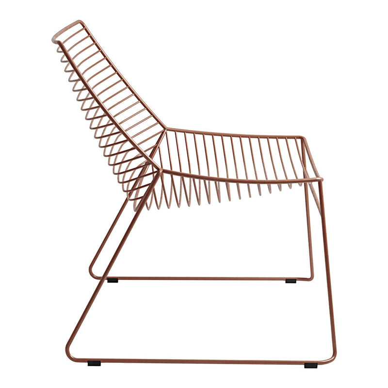 Modern copper wire chair with a sleek, minimalist design and geometric patterns, perfect for contemporary spaces.