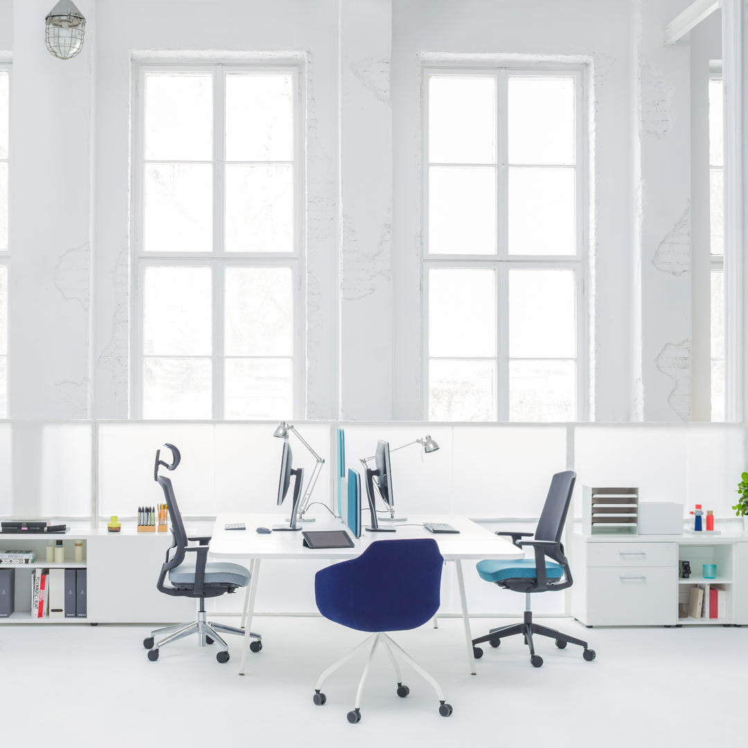 Ultra Conference Chair - 4-Star Aluminum Swivel Base