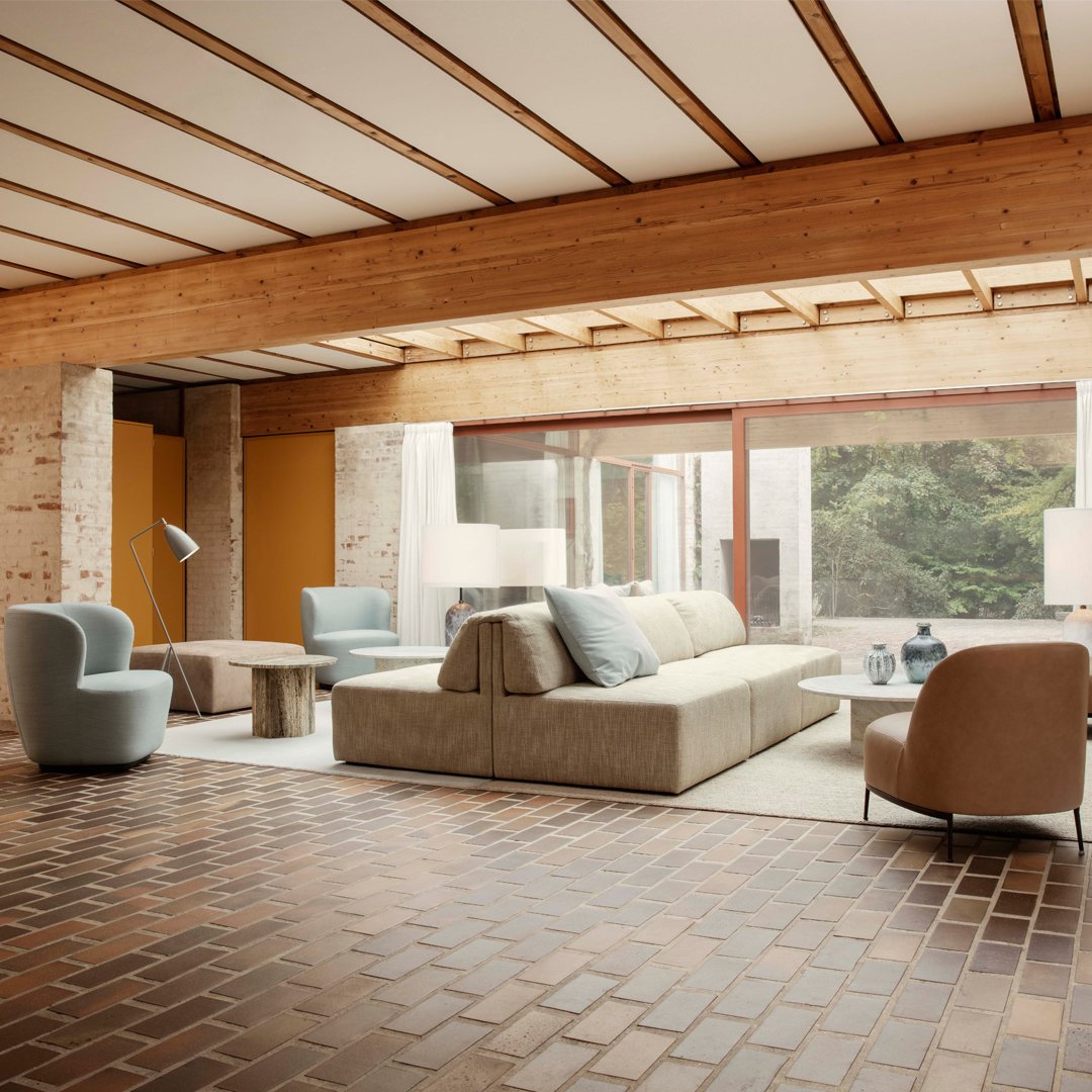 Stay Lounge Chair - High Back