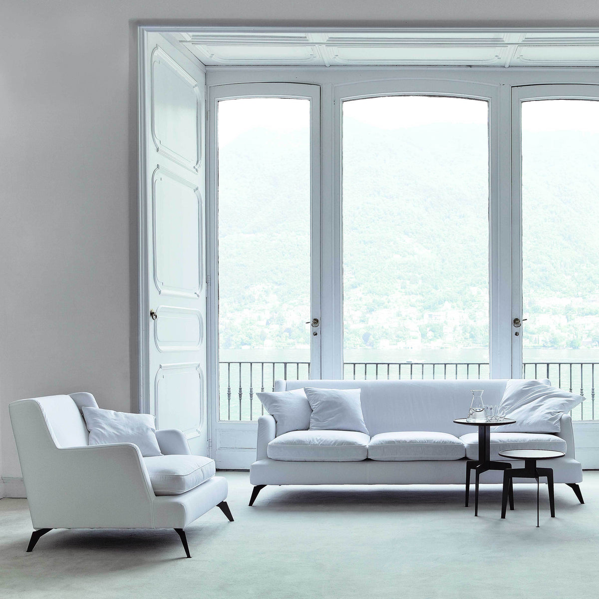 680 Class Sofa ‚Äì Low Back