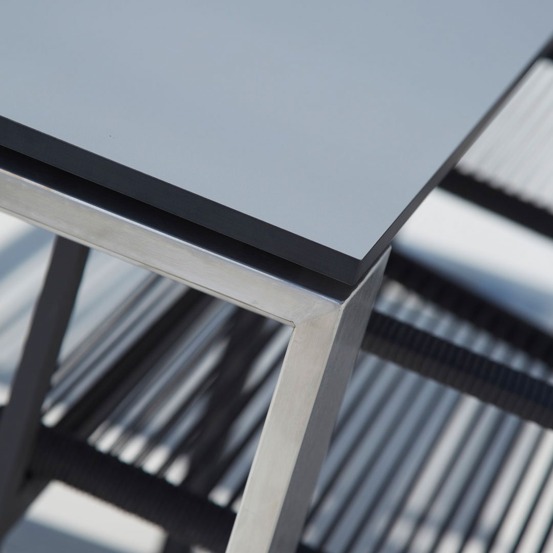 Edge Outdoor Dining Table - Extendable