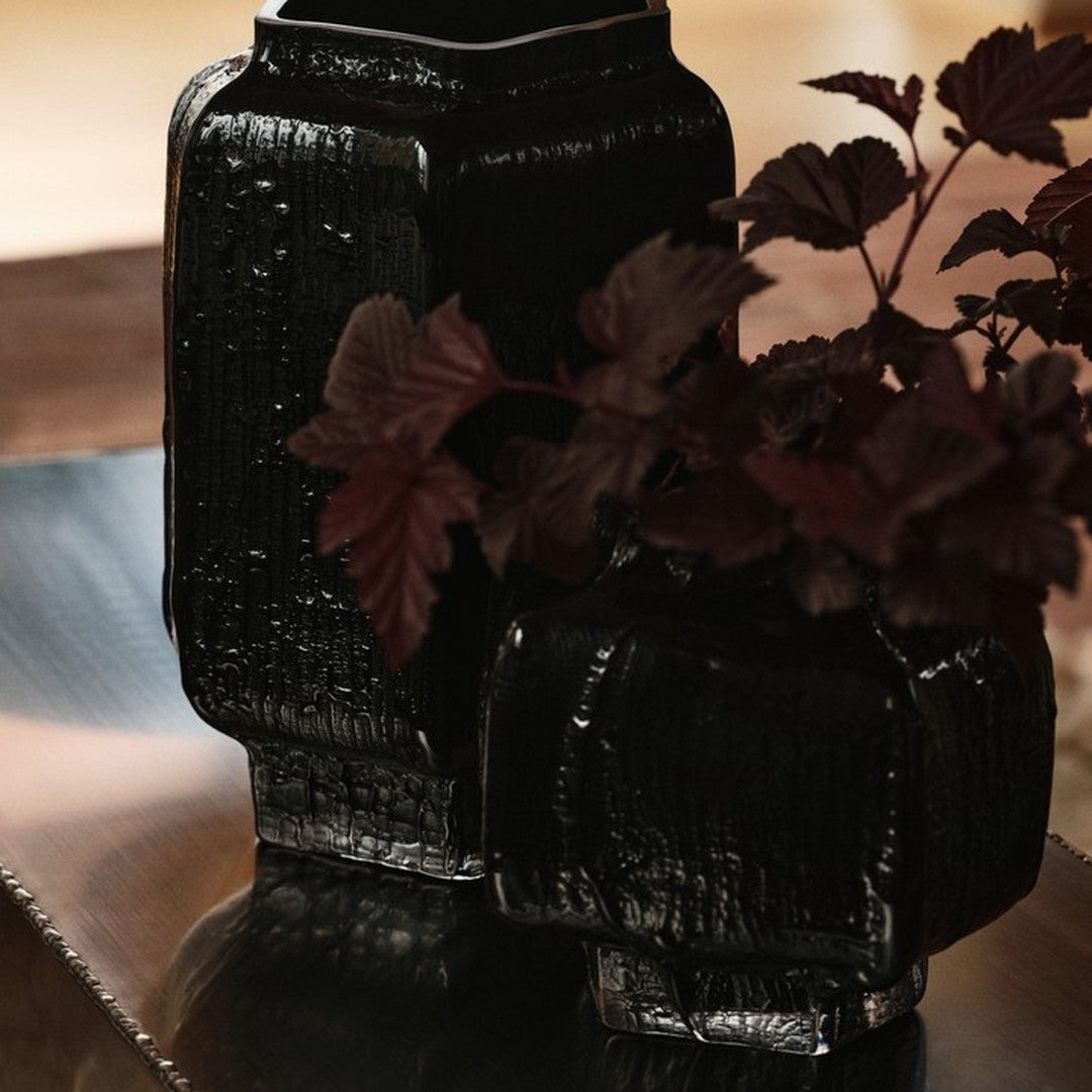 Mokuri Vase
