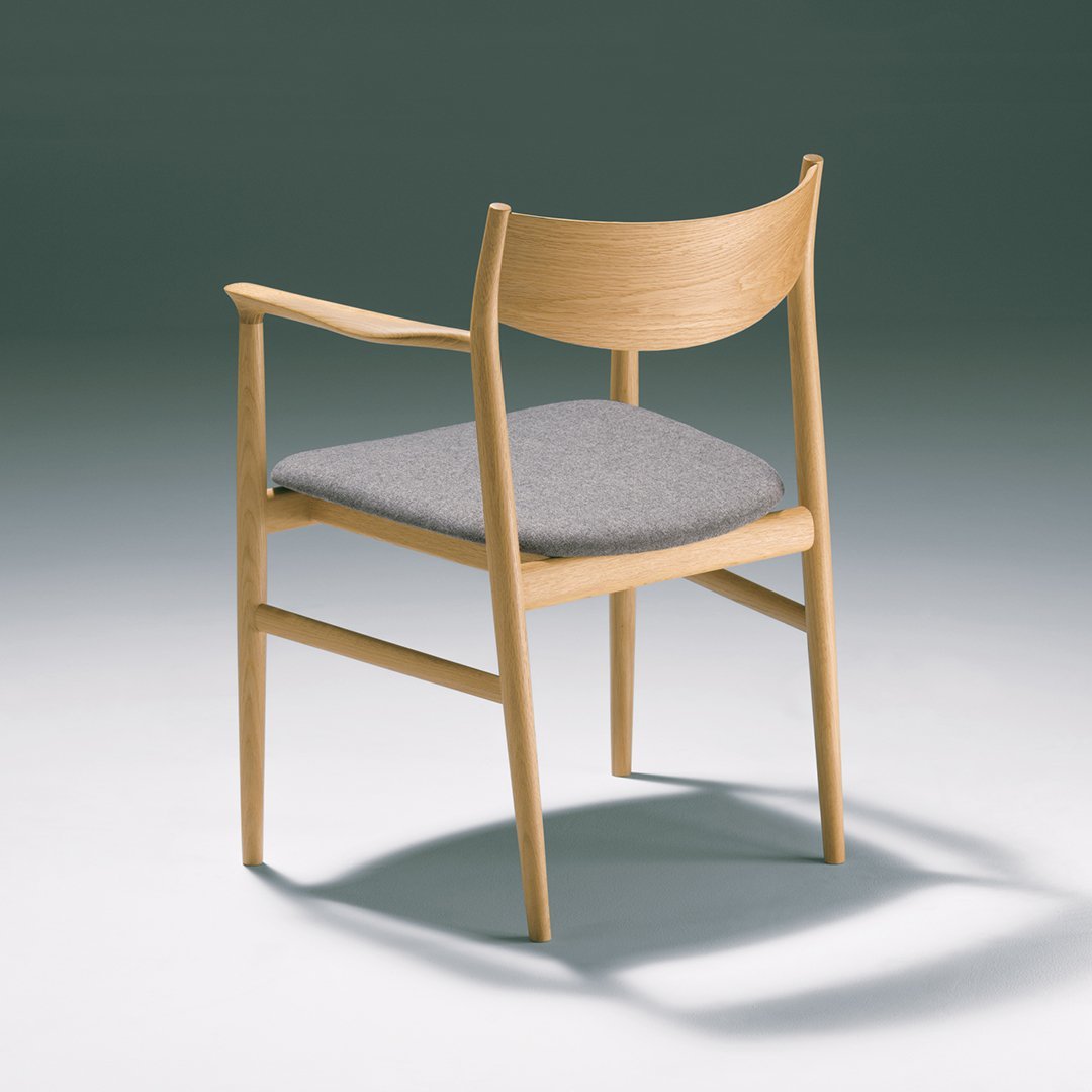 KAMUY Lounge Chair - Seat Upholstered