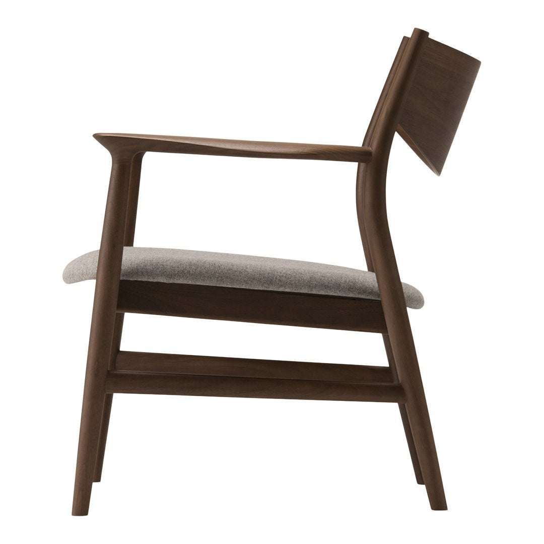KAMUY Lounge Chair - Seat Upholstered