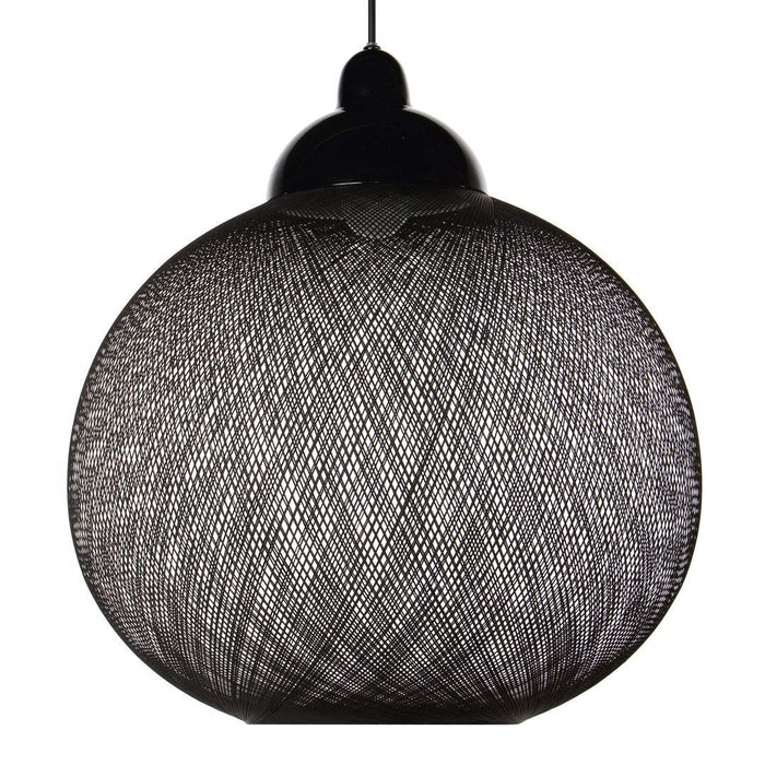 Black spherical pendant light with intricate woven pattern, showcasing a modern, elegant design. Perfect for contemporary decor.