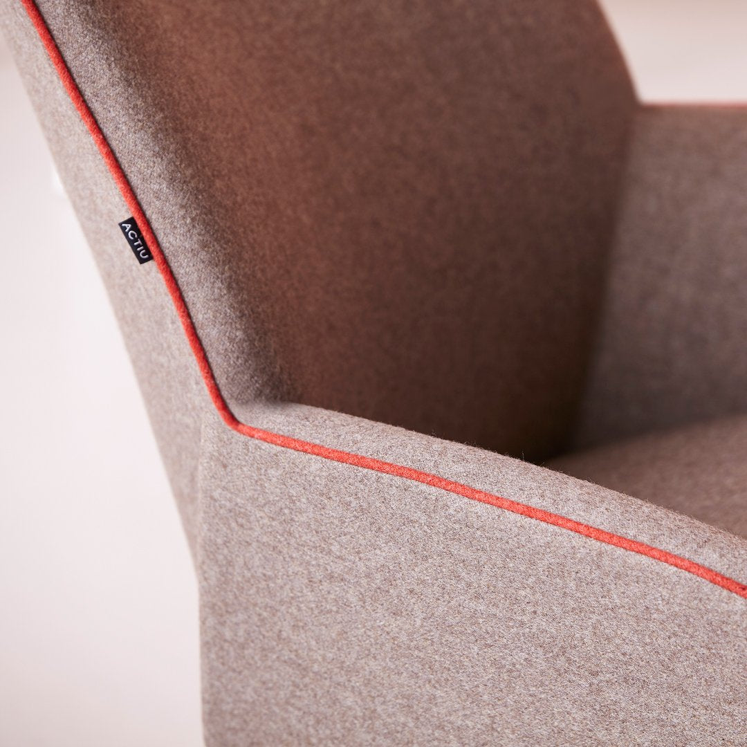Noom Series 10 Lounge Armchair w/ Trim -  Pyramid Wood Legs
