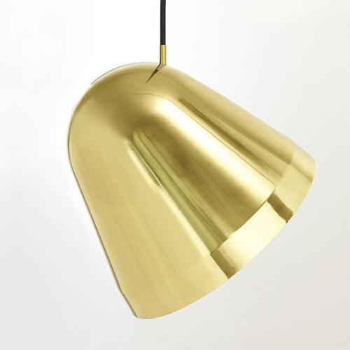 Shiny gold pendant lamp with a smooth, curved design and a modern aesthetic. Ideal for contemporary decor.