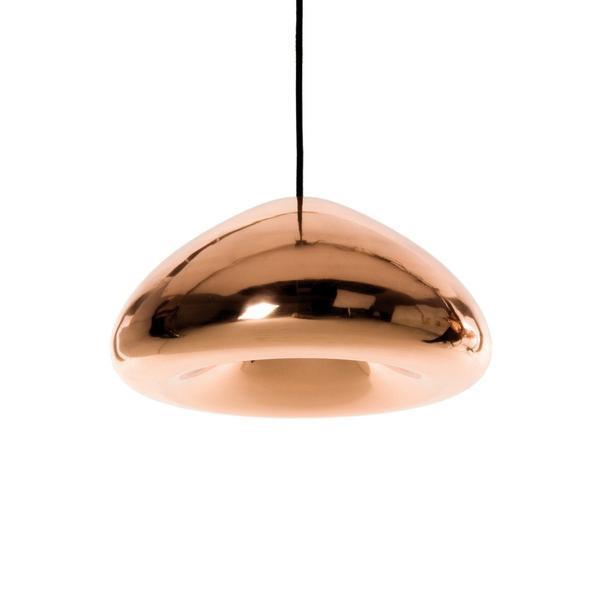 Sleek copper pendant lamp with a glossy finish and smooth, rounded design. Perfect for modern decor.