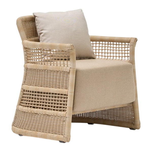 Escala Outdoor Lounge Chair