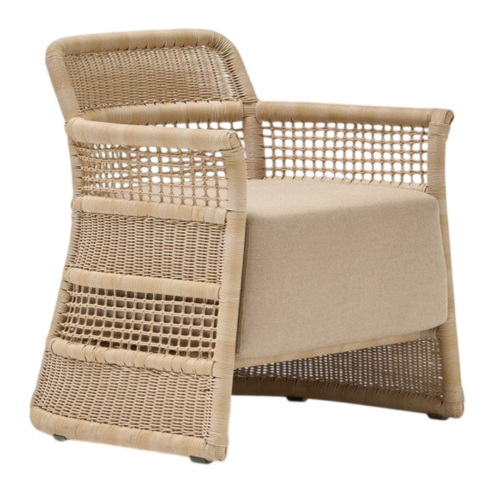 Escala Outdoor Lounge Chair