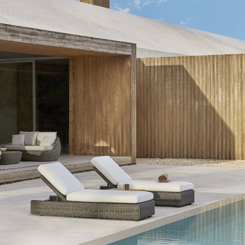 Heritage Outdoor Sunbed
