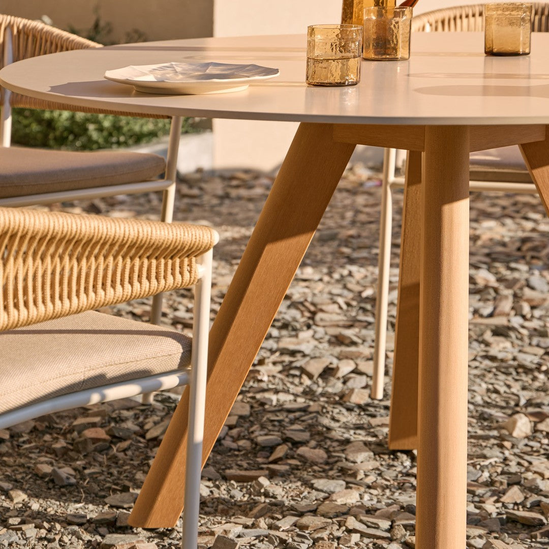 Kubik Outdoor Pedestal Dining Table - Round