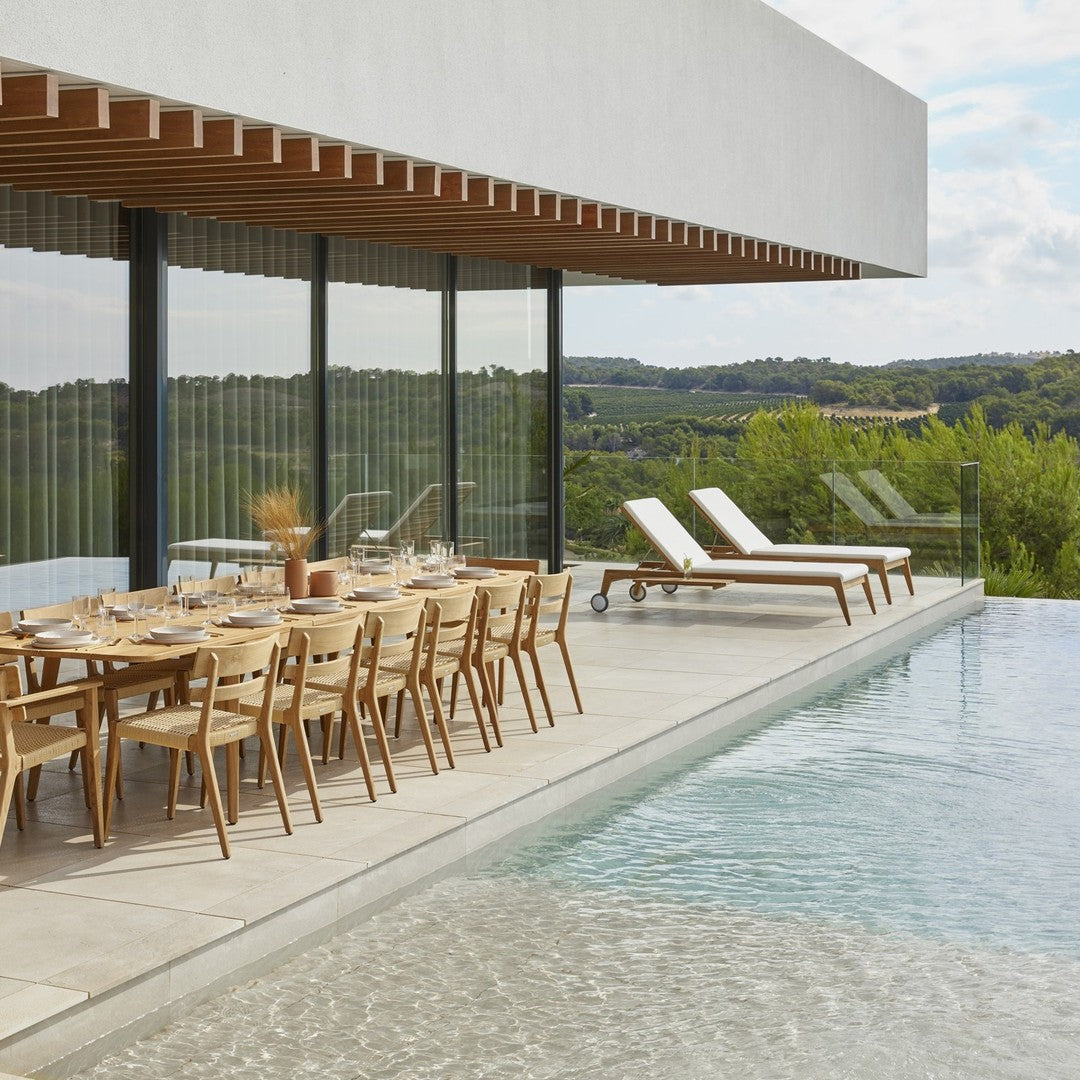 Paralel Outdoor Extendable Dining Table - Rectangular