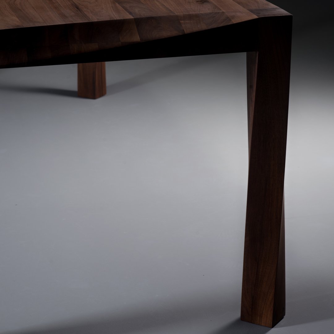 Torsio Dining Table